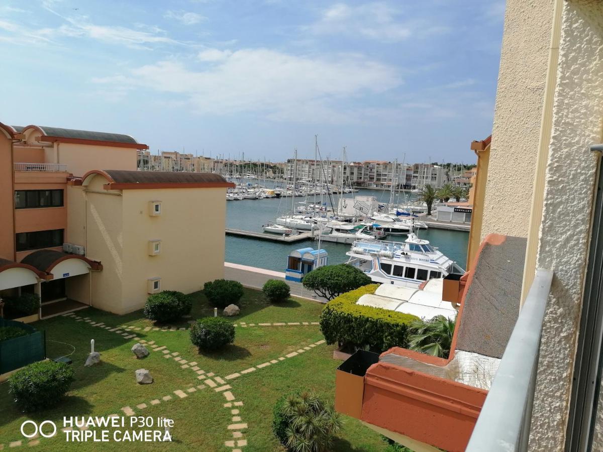 Sur Le Port, Studio Avec Vue Sur La Marina Apartment Gruissan Bagian luar foto