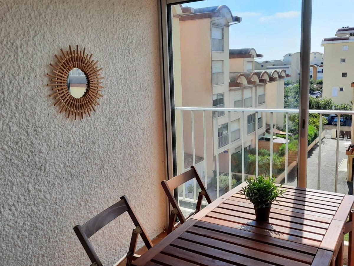 Sur Le Port, Studio Avec Vue Sur La Marina Apartment Gruissan Bagian luar foto